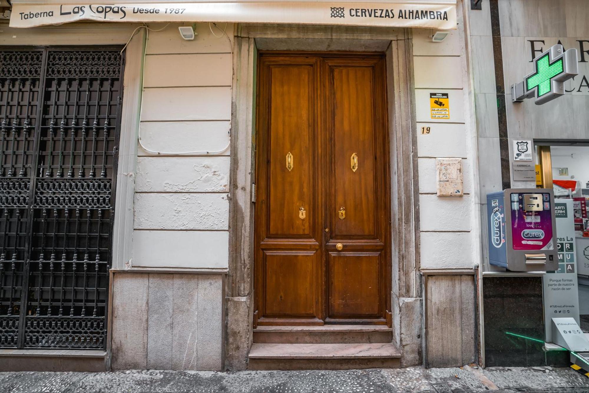 Qh Ayuntamiento Apartment Granada Bagian luar foto